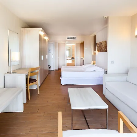 Thb Lanzarote מלון 4*